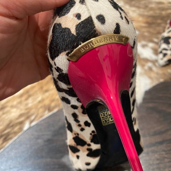 BURBERRY Size 36 Leopard Print Pumps - Picture 4 of 10